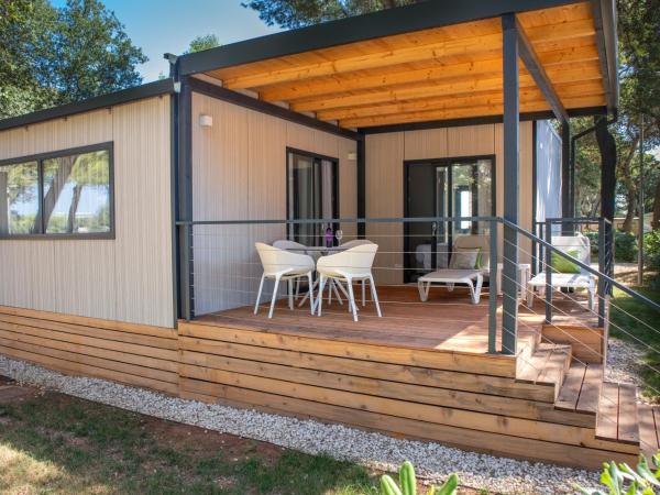 Arena Stoja Camping Homes : photo 1 de la chambre villa de camping deluxe