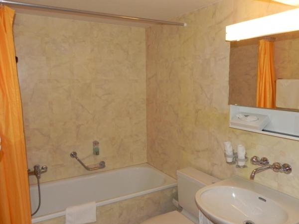 Hotel Tschuggen : photo 4 de la chambre chambre double