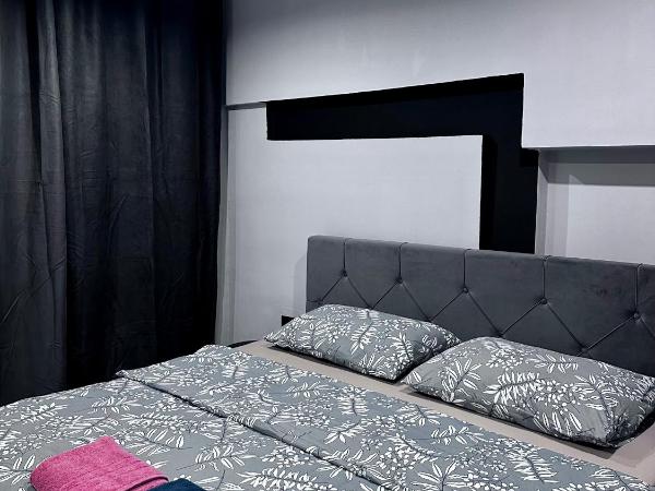 Allegra House : photo 5 de la chambre chambre double avec salle de bains privative