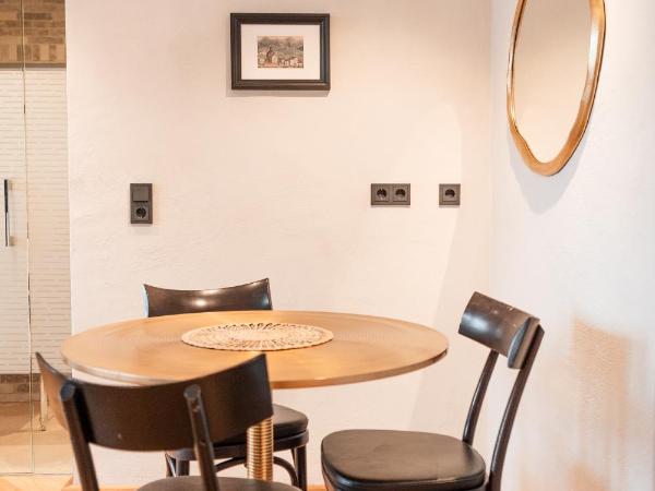 H5 Grauer Bär Studios & More : photo 7 de la chambre studio avec balcon