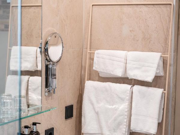 H5 Grauer Bär Studios & More : photo 9 de la chambre studio avec balcon