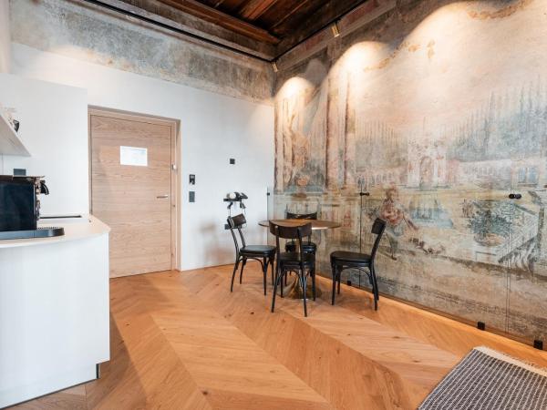 H5 Grauer Bär Studios & More : photo 6 de la chambre studio avec balcon