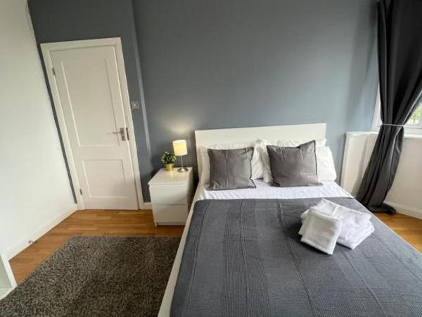 Stunning House 15 min from Wembley arena : photo 2 de la chambre chambre double supérieure
