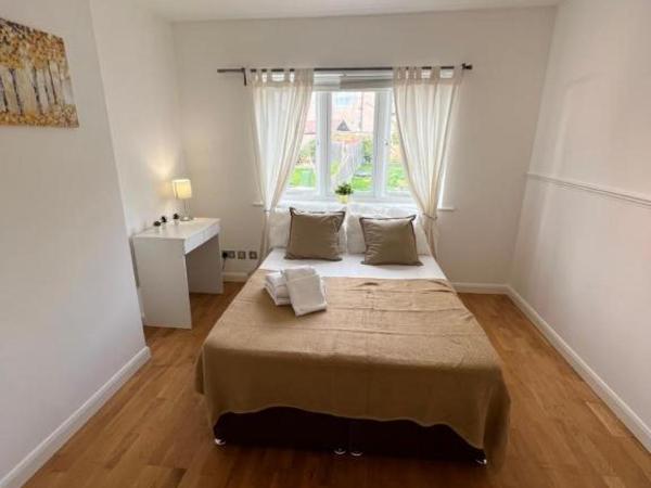 Stunning House 15 min from Wembley arena : photo 1 de la chambre chambre deluxe