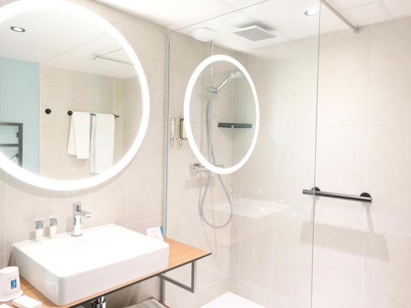 Thalazur Royan - Hôtel & Spa : photo 2 de la chambre chambre familiale standard avec balcon 