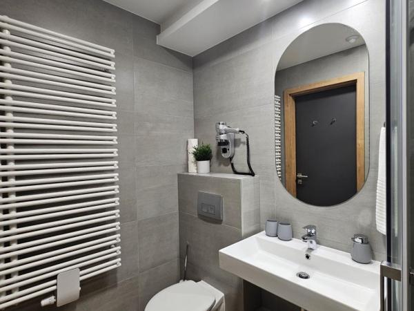 Minaret Residence & Relax Pécs : photo 7 de la chambre studio triple standard