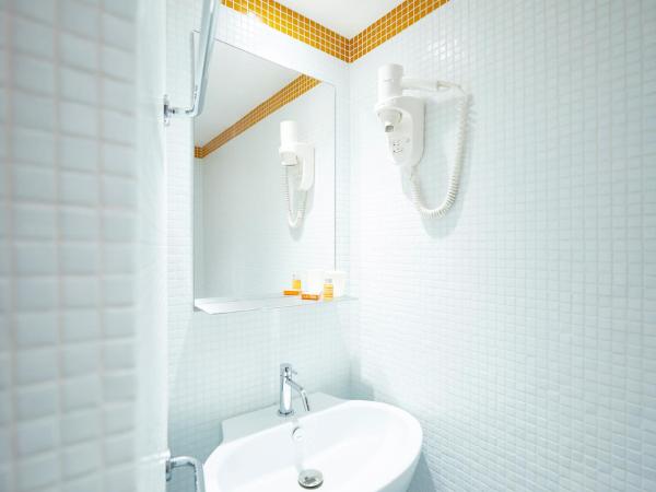 Hôtel California : photo 8 de la chambre chambre simple - vue sur mer