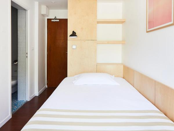 Hôtel California : photo 2 de la chambre chambre simple avec vue sur la colline