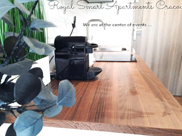 Royal Smart Apartments Cracow : photo 1 de la chambre chambre double avec balcon