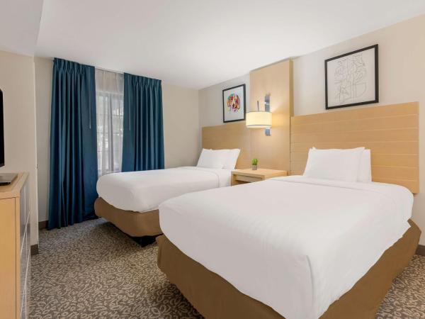 Sonesta ES Suites Charlotte Arrowood : photo 3 de la chambre suite 1 chambre lit king-size