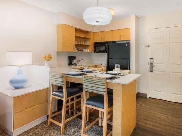 Sonesta ES Suites Charlotte Arrowood : photo 9 de la chambre suite 2 chambres avec lit king-size