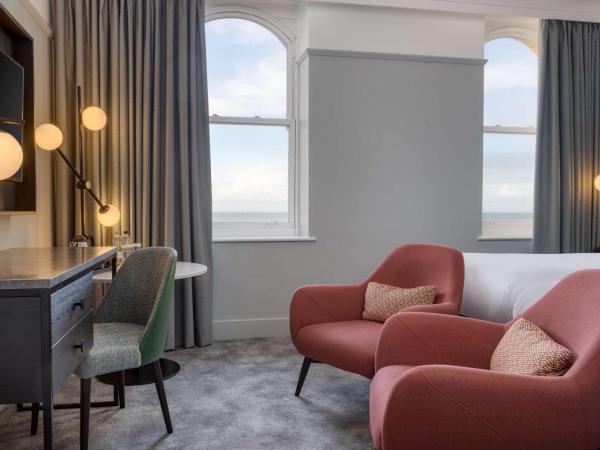 DoubleTree By Hilton Brighton Metropole : photo 5 de la chambre chambre lits jumeaux supérieure - vue sur mer