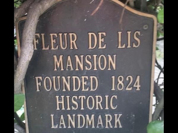 Fleur De Lis Mansion : photo 7 de la chambre chambre lit queen-size de luxe 1