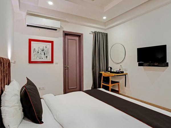 Super Townhouse 203 Sector 57 Near Bestech Central Square Mall : photo 10 de la chambre chambre triple classique