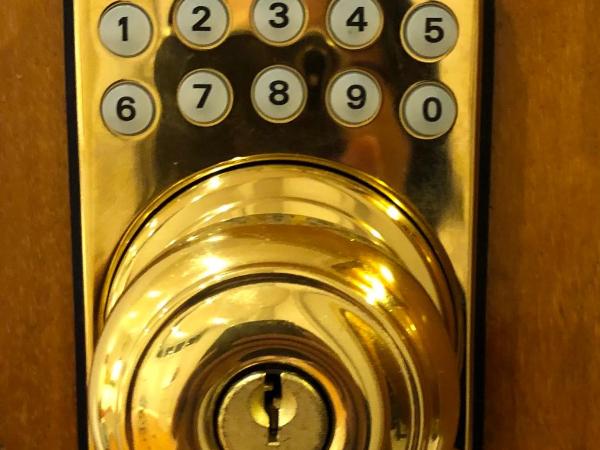 Premium home with Garden view, private parking : photo 2 de la chambre chambre double - vue sur jardin