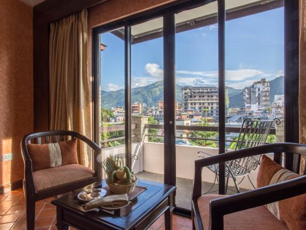 Hotel Barahi Pokhara : photo 3 de la chambre chambre lits jumeaux deluxe avec balcon