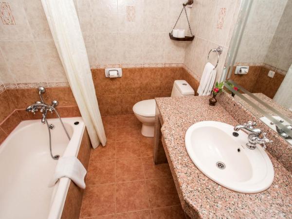 Hotel Barahi Pokhara : photo 5 de la chambre chambre double deluxe avec balcon