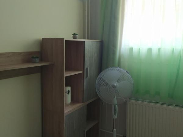 Kolpingház Pécs : photo 6 de la chambre chambre lits jumeaux standard