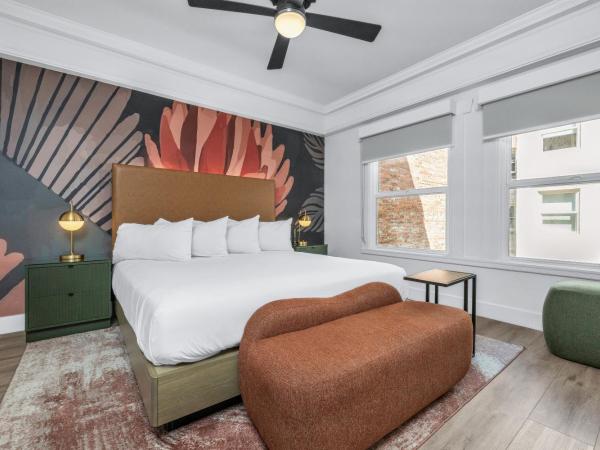 Nob Hill Hotel : photo 9 de la chambre chambre lit king-size deluxe
