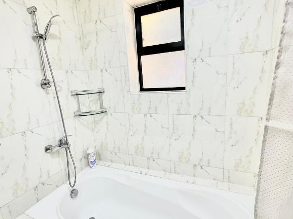 DARÏ : photo 10 de la chambre chambre lit king-size - vue sur jardin