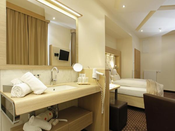 Hotel Villa Will : photo 7 de la chambre chambre double affaires