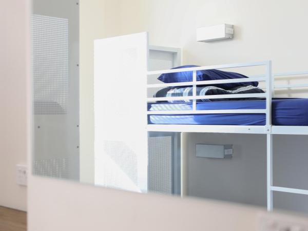 Wake Up! Sydney Central : photo 4 de la chambre lit dans dortoir mixte de 4 lits avec salle de bains commune