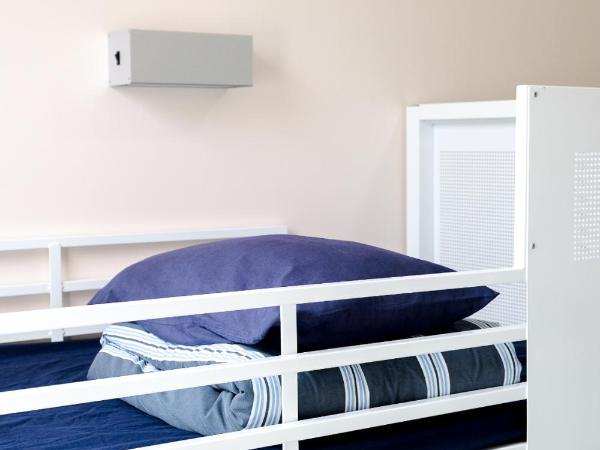 Wake Up! Sydney Central : photo 3 de la chambre lit dans dortoir mixte de 4 lits avec salle de bains commune