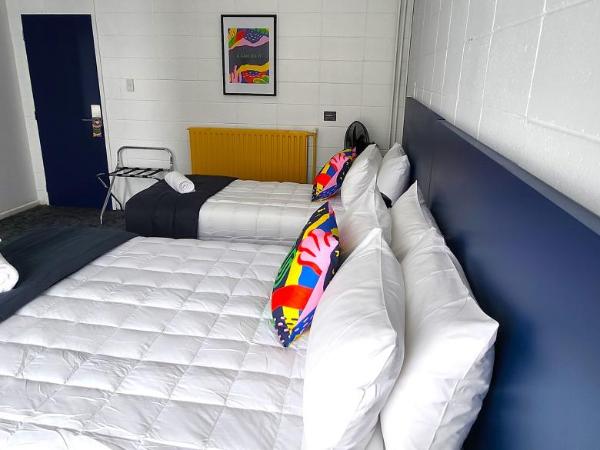 Urban Lounge Sleepery : photo 7 de la chambre chambre triple - vue sur la piscine