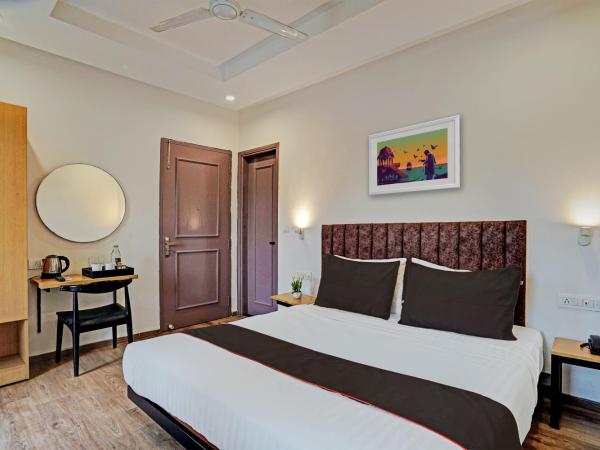 Super Townhouse 203 Sector 57 Near Bestech Central Square Mall : photo 4 de la chambre chambre triple classique