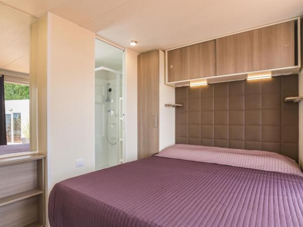 Mobile Homes Sunset Beach : photo 10 de la chambre mobile home 2 chambres avec vue sur la mer