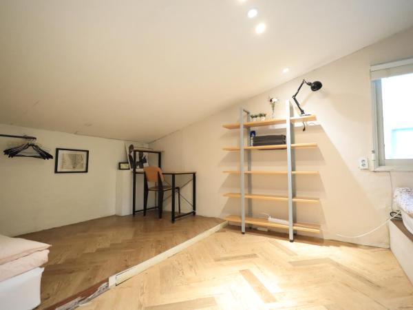 SISnBRO Guesthouse : photo 1 de la chambre chambre quadruple confort