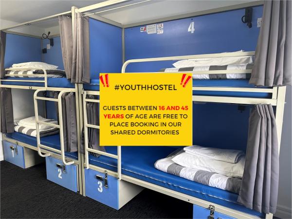 Smart Hyde Park Inn Hostel : photo 2 de la chambre lit dans dortoir mixte de 4 lits avec salle de bains privée