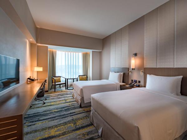 Hilton Kota Kinabalu : photo 8 de la chambre chambre lits jumeaux deluxe