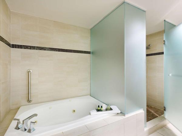 Colcord Hotel Oklahoma City, Curio Collection by Hilton : photo 5 de la chambre suite lit king-size