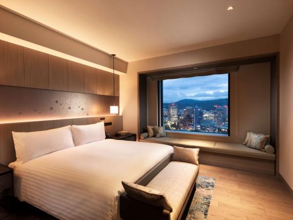 Hilton Hiroshima : photo 1 de la chambre suite 1 chambre lit king-size