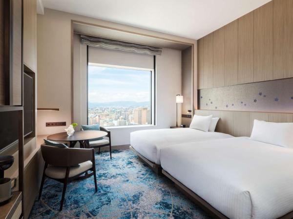 Hilton Hiroshima : photo 2 de la chambre chambre lits jumeaux exécutive - accès au salon