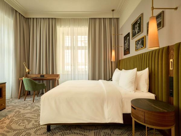Hotel Saski Krakow Curio Collection by Hilton : photo 2 de la chambre chambre lit king-size deluxe - vieille ville
