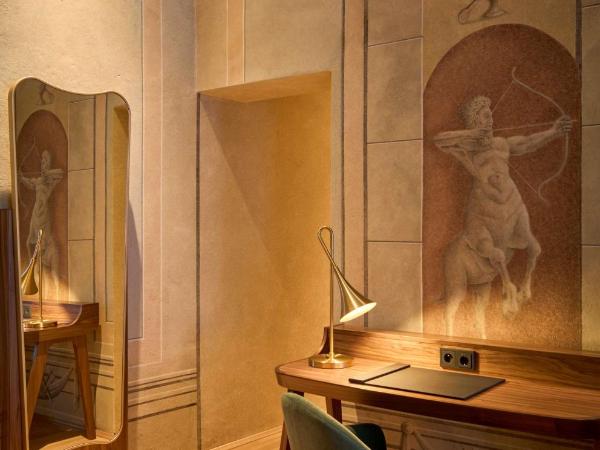 Hotel Saski Krakow Curio Collection by Hilton : photo 3 de la chambre chambre 2 lits doubles - historique