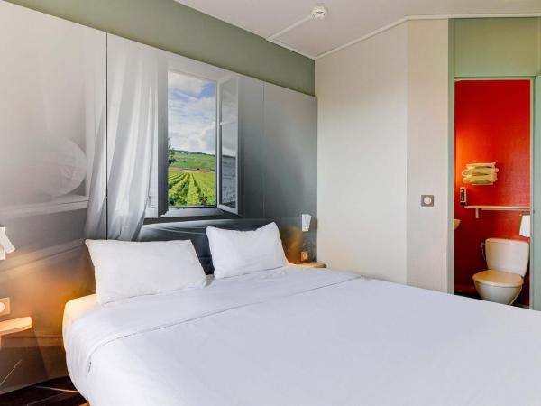 B&B HOTEL Beaune Sud 2 : photo 1 de la chambre chambre double