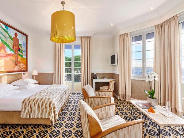 Hôtel Belles Rives : photo 4 de la chambre chambre double avec vue panoramique sur la mer