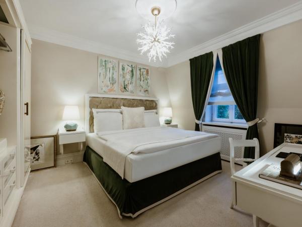 Schlosshotel Berlin by Patrick Hellmann : photo 7 de la chambre chambre premium