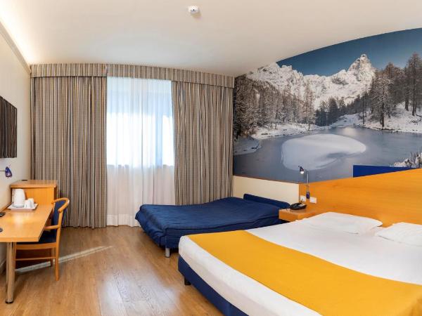 Hotel Express Aosta East : photo 1 de la chambre chambre familiale supérieure (2 adultes + 2 enfants)
