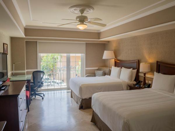 Villa Mercedes Curio Collection By Hilton : photo 6 de la chambre chambre de luxe avec 2 lits doubles