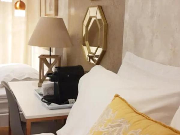 Live House Boutique Hotels : photo 4 de la chambre chambre triple supérieure