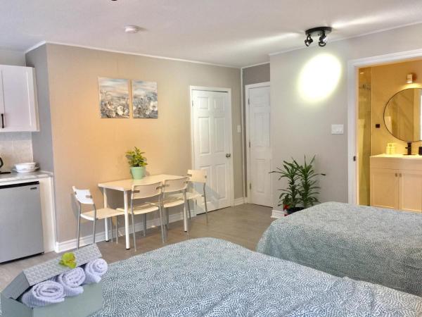 Grandravine/Beautiful Unit near downtown Toronto : photo 9 de la chambre chambre familiale deluxe