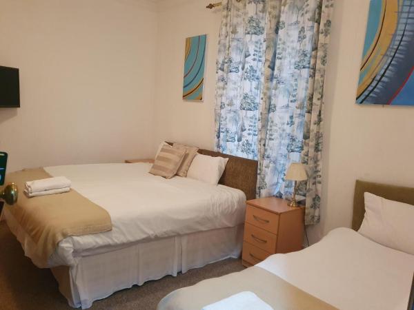 Ababeel Hotel : photo 1 de la chambre chambre familiale avec salle de bains commune