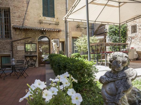 Piazza Paradiso Accommodation : photo 6 de la chambre appartement 1 chambre - bâtiment séparé