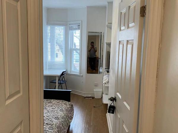 Single Room with SHARED Bathroom : photo 3 de la chambre chambre double avec salle de bains commune