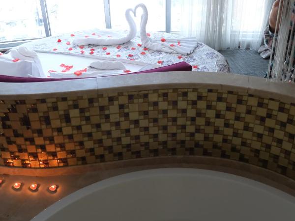 Asia City Hotel Istanbul : photo 6 de la chambre suite lune de miel