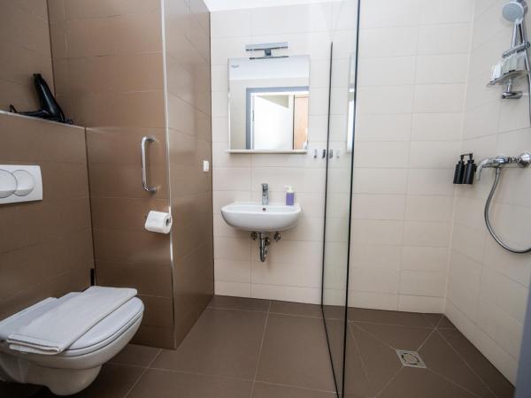 Rooms 23 : photo 7 de la chambre chambre supérieure lit queen-size